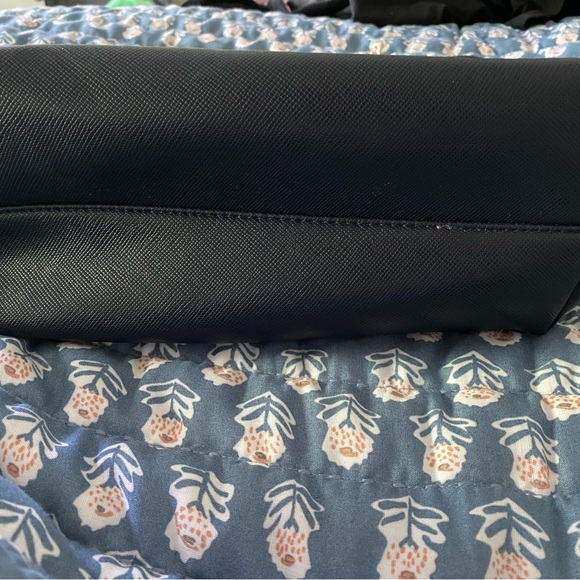 Kenneth Cole Reaction Navy Blue Tote Bag - Picture 8 of 9